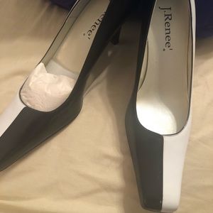 J’Renee Heels. Black and white. Size 11.